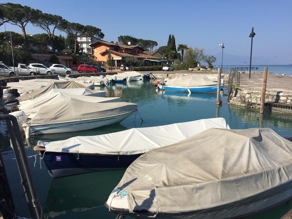 Casa Mary Due - Trilocale Con Giardino Privato A Due Passi Dal Lago Sirmione Buitenkant foto